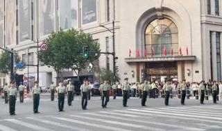 上海武警拉链式人墙